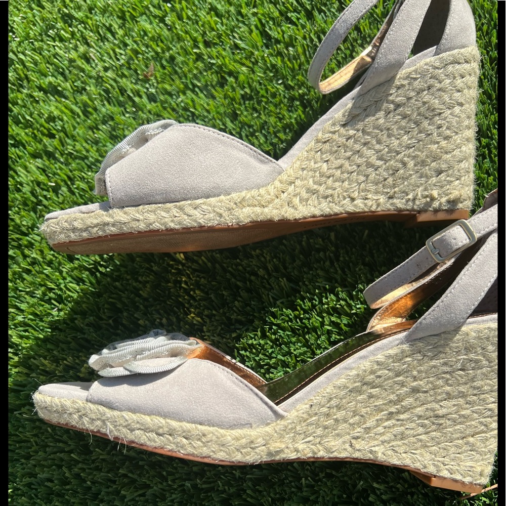 ELLLEN TRACY Wedged Heeled - Picture 5 of 9